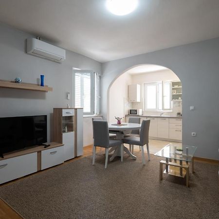 Modern Apartment Edda - Quiet Area - Close To Old Town And Beaches Задар Екстер'єр фото
